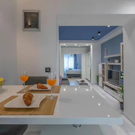 Arena Blue Dream - Modern With Terrace Apartment *